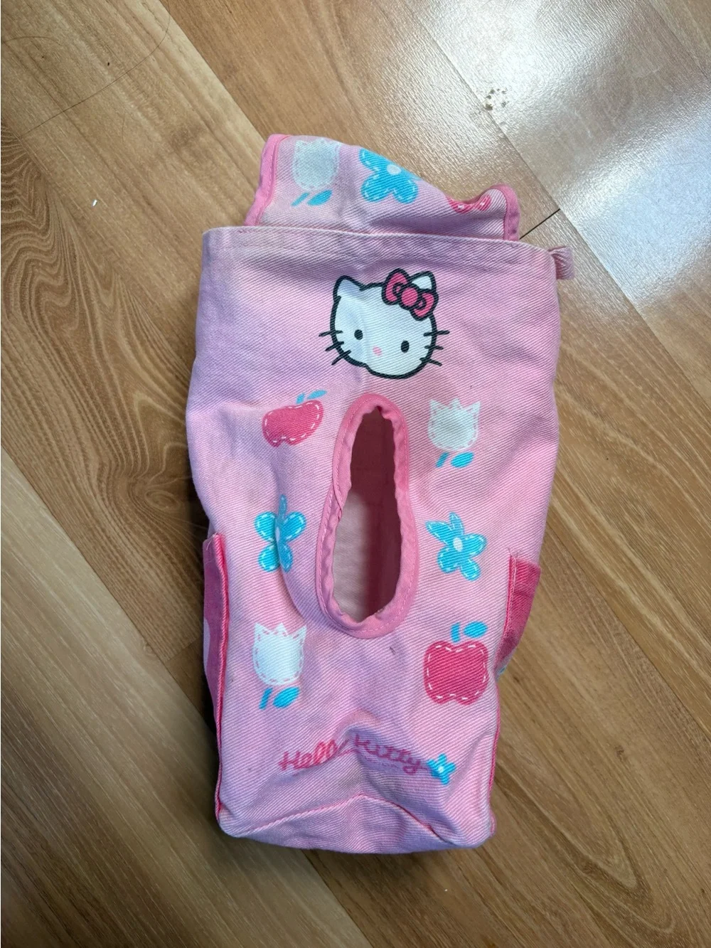 1996 Sanrio Hello Kitty Pink Hanging Organizer and Matching Tissue Cover